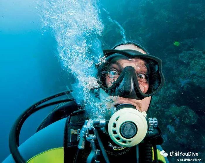 被困的老人